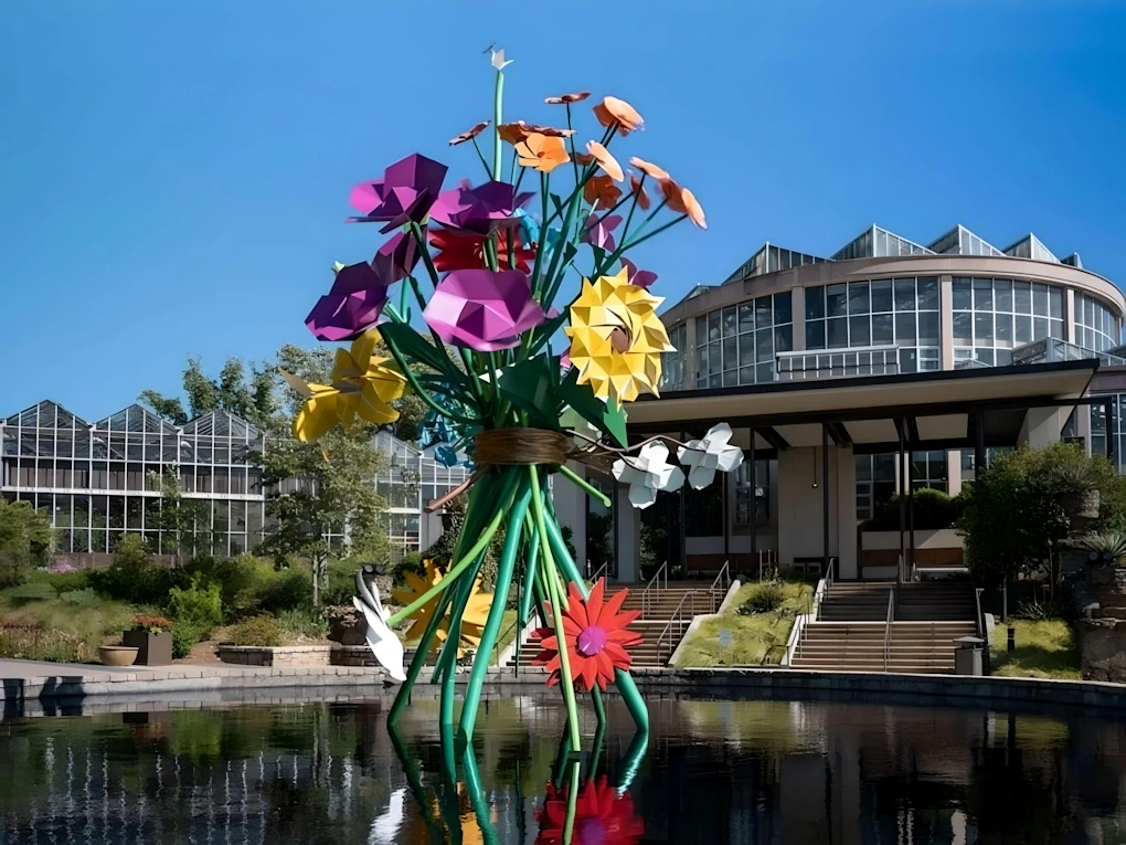 2023 Florigami in the Garden (A Fresh Look at Paper Folding in the 21st Century with Large-Scale Origami-Inspired Metal Sculptures) | Japanese-City.com