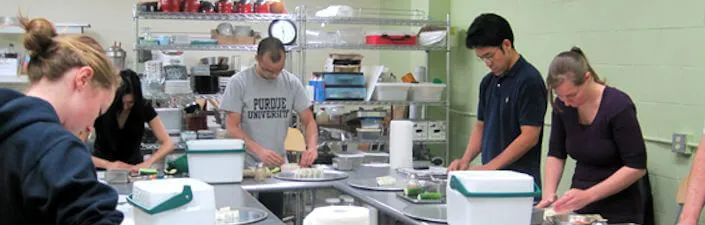 Making Sushi in Japanese: Experience Sushi like never before in this popular workshop!  | Japanese-City.com