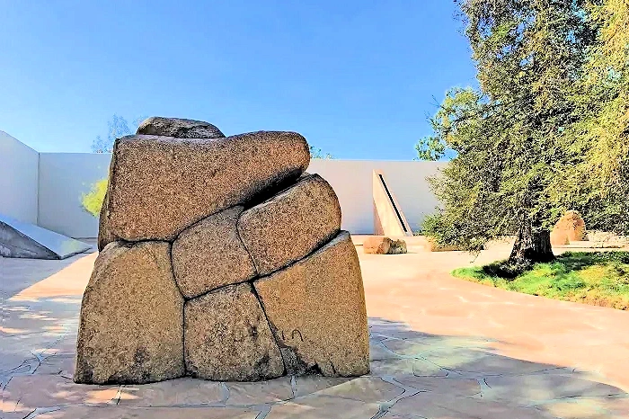 2025 Celebrating Noguchi Garden’s: A Hidden Oasis Among High Rise Buildings Using Natures Elements: Rock, Water, Tree.. Free | Japanese-City.com