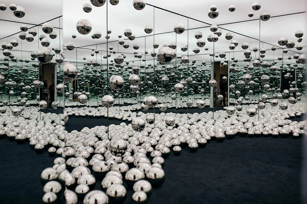 2025 Let’s Survive Forever - Yayoi Kusama Infinity Room at WNDR Boston | Japanese-City.com