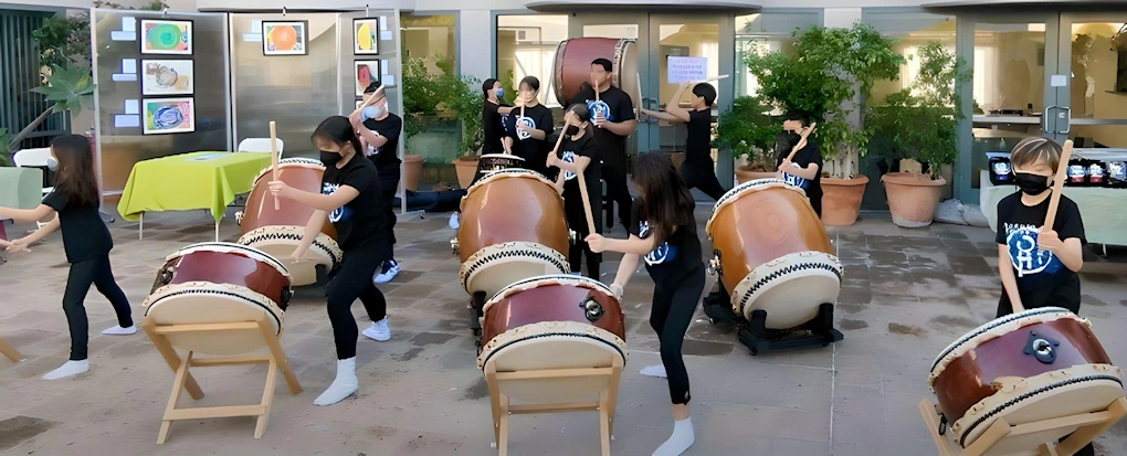 2023  Makoto Taiko - Japanese Taiko Drumming Ensemble (Showcase the Artistry and Power of Japanese Taiko Drumming, b)