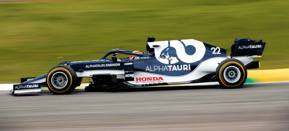2024 Formula 1 Heineken Silver Las Vegas Grand Prix Video (See Japanese Driver Yuki Tsunoda Drive 212 mph on The Famous Las Vegas Strip in Las Vegas!) | Japanese-City.com