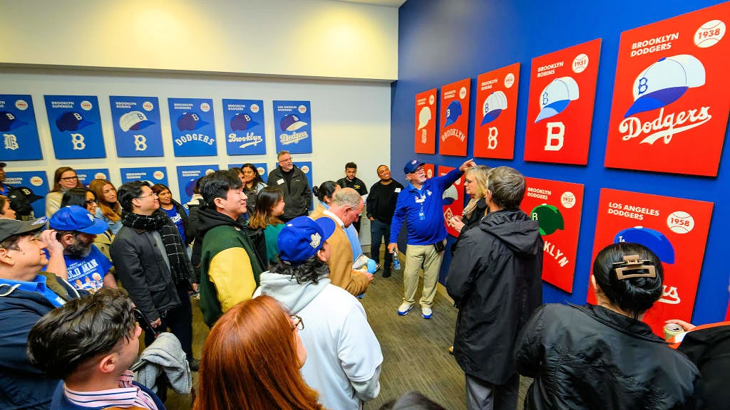 2024 Dodger Stadium Tours: Behind-the-Scenes Tour-Fans Visit Some Most Restricted & Non-Public Areas  | Japanese-City.com