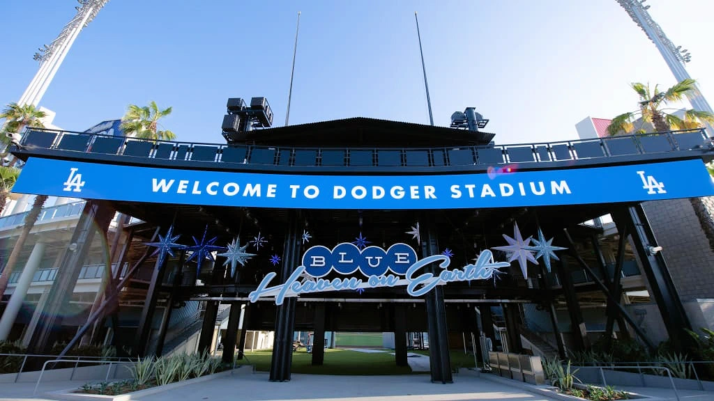 2024 Dodger Stadium Tours: Behind-the-Scenes Tour-Fans Visit Some Most Restricted & Non-Public Areas  | Japanese-City.com