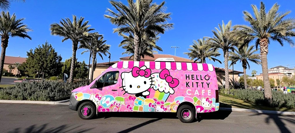 2025 Hello Kitty Cafe Truck: Vancouver Mall, WA (Hello Kitty Cakes, Donuts, Macarons and Other Sweets!  Hello Kitty Super Cute Merch!)
