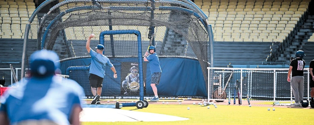 2025: Dodgers 365 Field Day: Step Onto the Field Like a Pro (A Once-in-a-Lifetime Chance to Field and Bat on Dodger Stadium’s Turf!) | Japanese-City.com