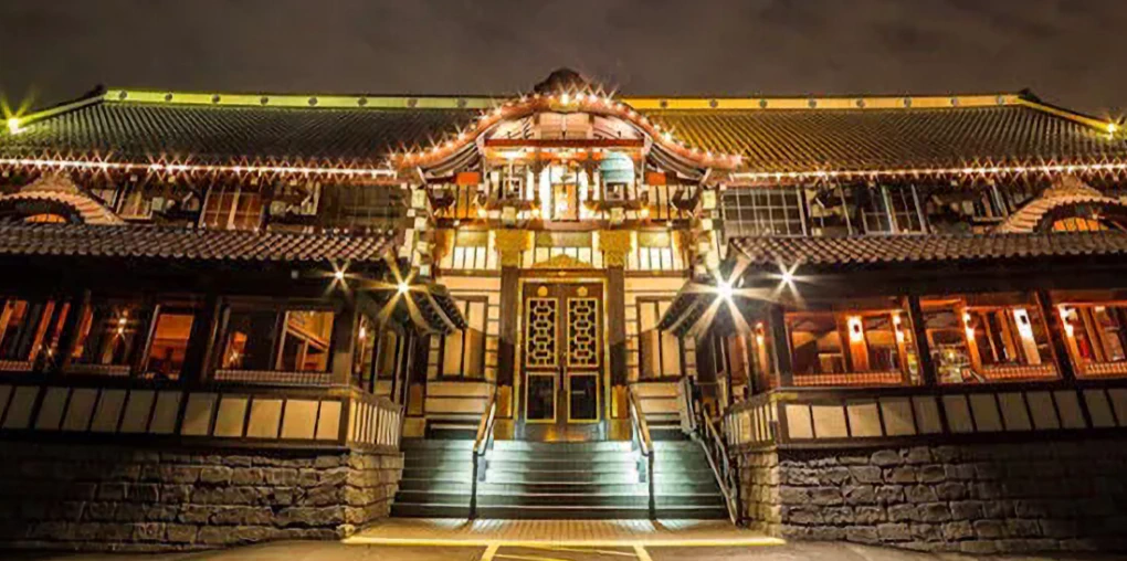 Yamashiro Restaurant (Japanese Garden, View of Los Angeles, Bar) | Japanese-City.com