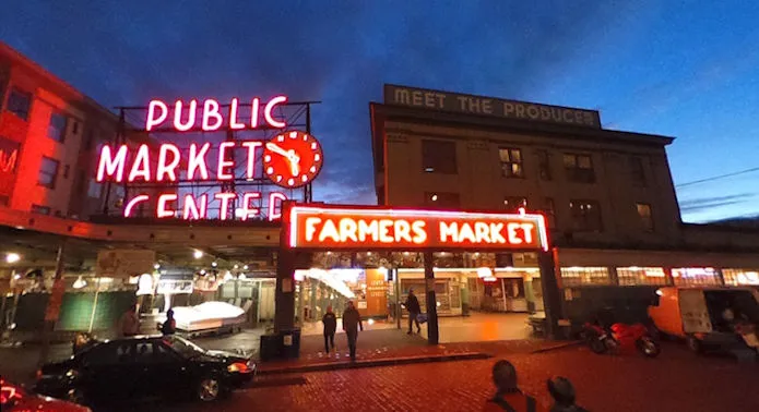 Seattle Waterfront - Pier 57 (Food, Fun, Shopping) | Japanese-City.com