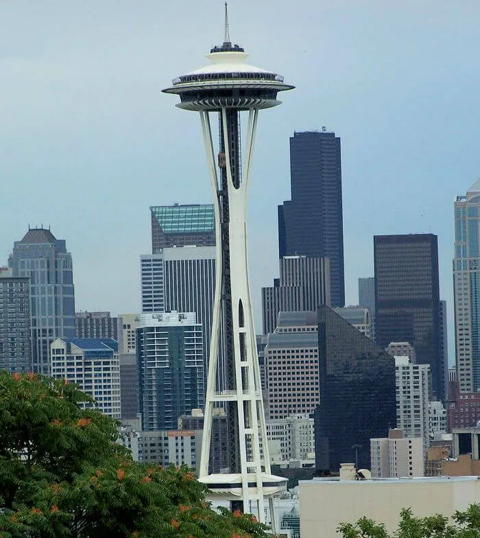 Space Needle - Seattle Landmark  | Japanese-City.com