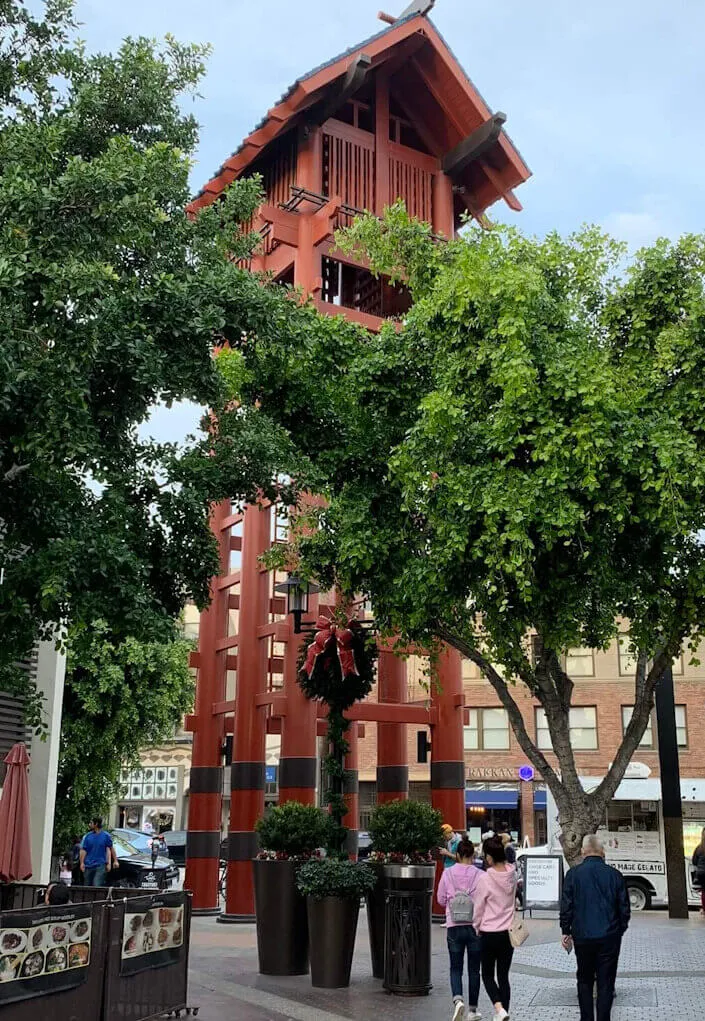 Little Tokyo Fire Tower, Japanese Village Plaza  | Japanese-City.com