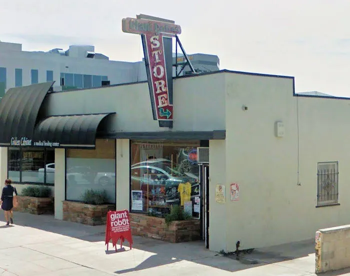 Giant Robot Store | Japanese-City.com