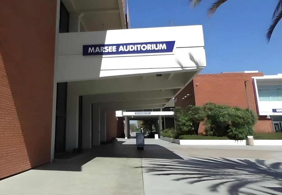 Marsee Auditorium at El Camino College | Japanese-City.com