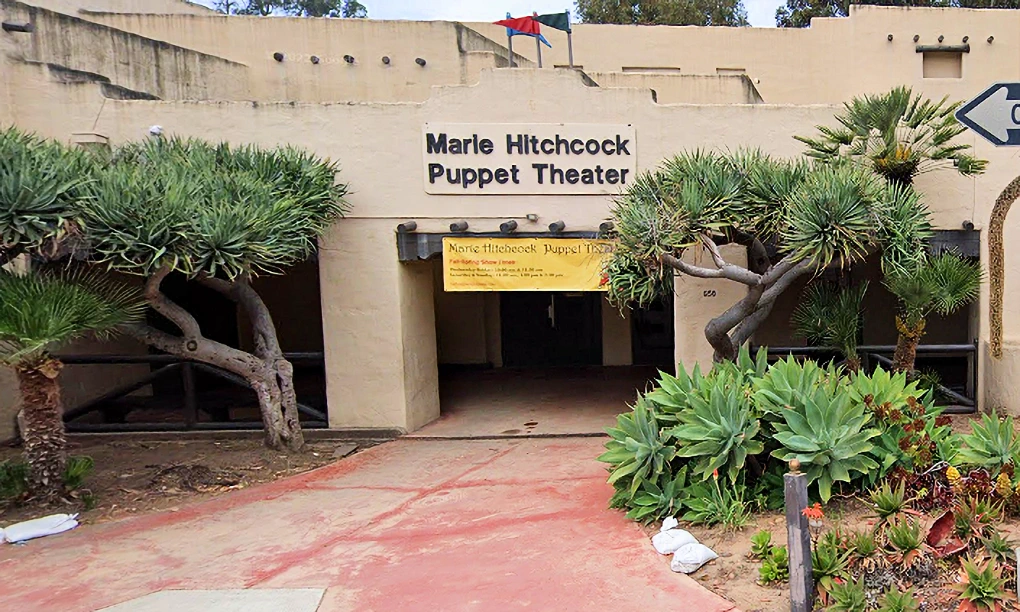 Marie Hitchcock Puppet Theatre | Japanese-City.com
