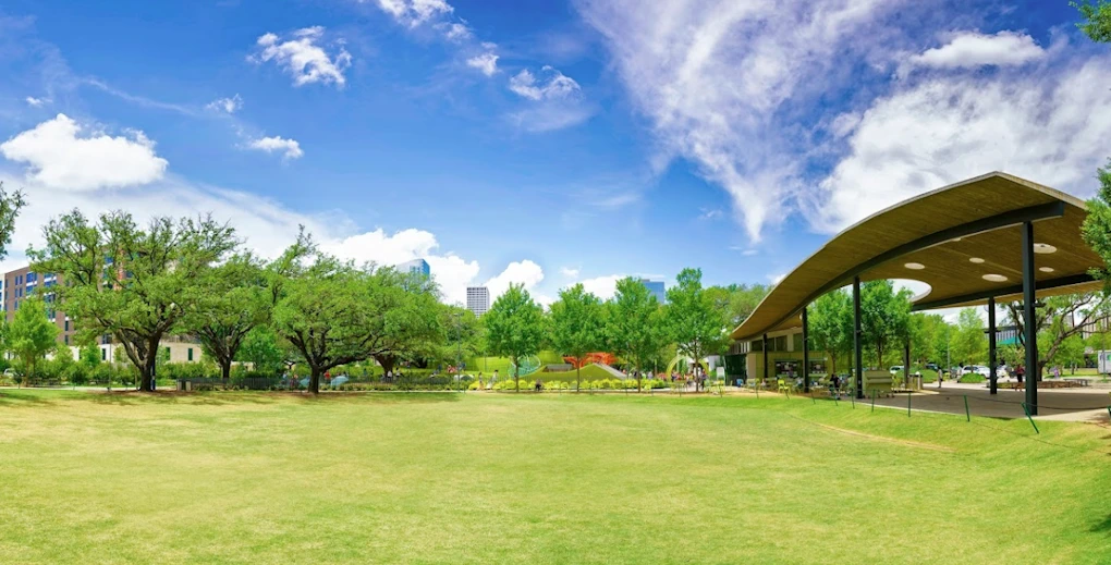 Levy Park | Japanese-City.com